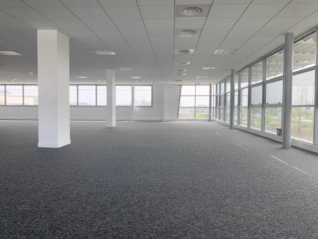 46 Chemin De La Bruyère, Dardilly à louer - Photo intérieure – Image 3 sur 19