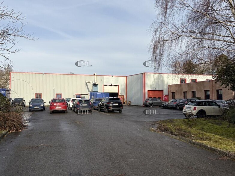 Local d'activités dans Cormeilles-en-Vexin à vendre - Photo de l’immeuble – Image 1 sur 6