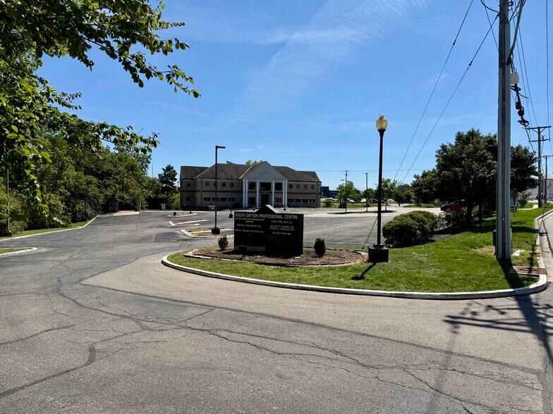 2591 Miamisburg-Centerville Rd, Dayton, OH à vendre - Photo de l’immeuble – Image 2 sur 18