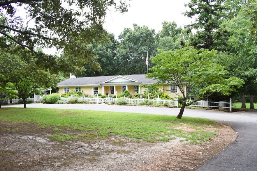 1768 Old Peachtree Rd, Duluth, GA à vendre - Photo de l’immeuble – Image 2 sur 56