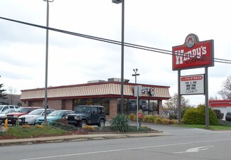 Plus de détails pour 3164 Leechburg Rd, New Kensington, PA - Local commercial à louer