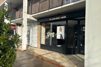 53-79 Chobham Rd, Sunninghill à louer Photo de l’immeuble– Image 2 sur 6