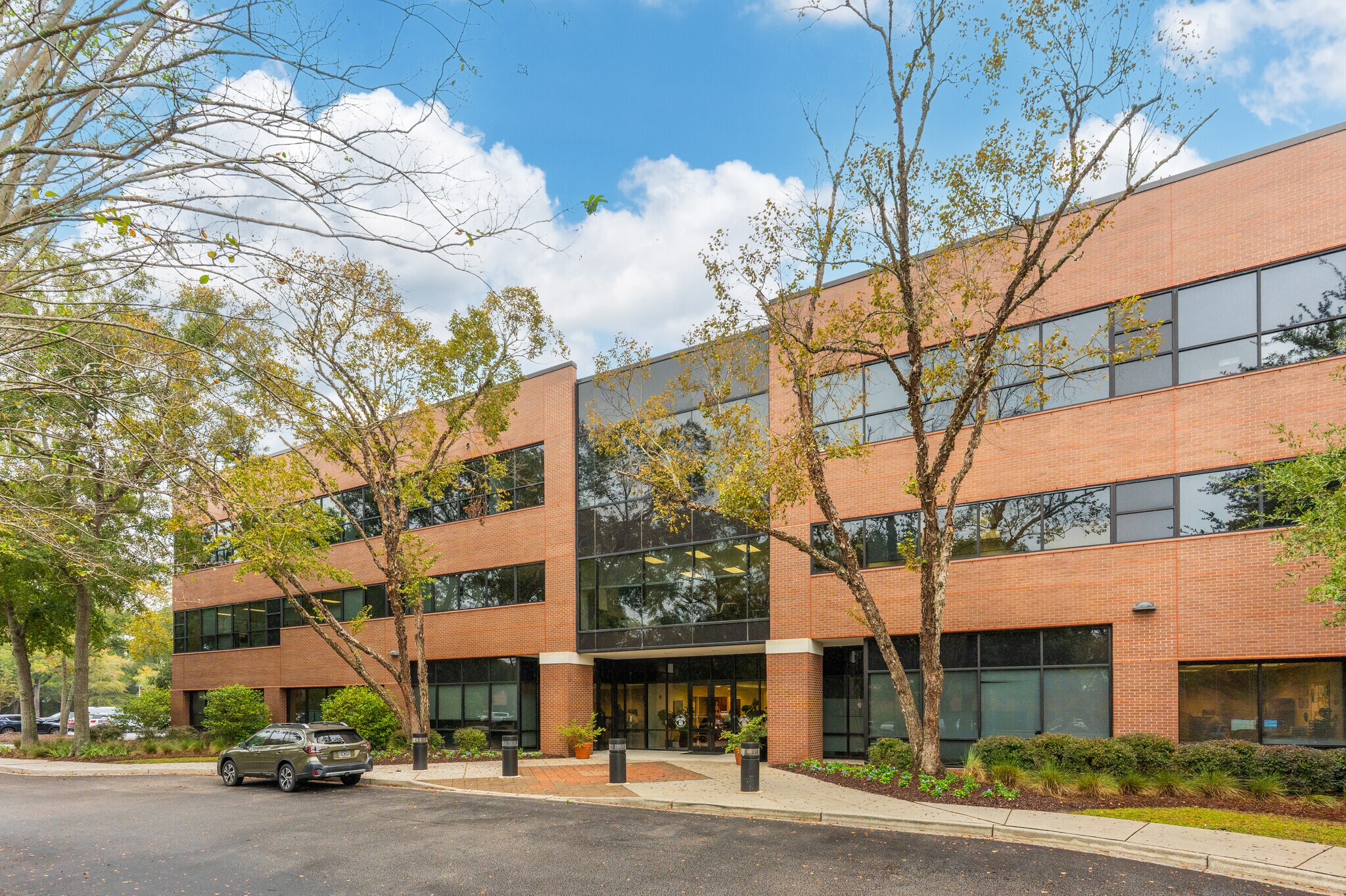 3875 Faber Place Dr, North Charleston, SC à louer Photo de l’immeuble– Image 1 sur 19