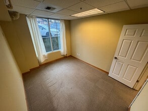 1224 Harris St, Bellingham, WA à louer Photo intérieure– Image 2 sur 6