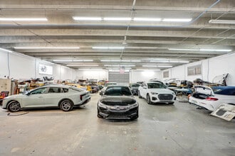 12050 NE 14th Ave, Miami, FL à louer Photo intérieure– Image 1 sur 3