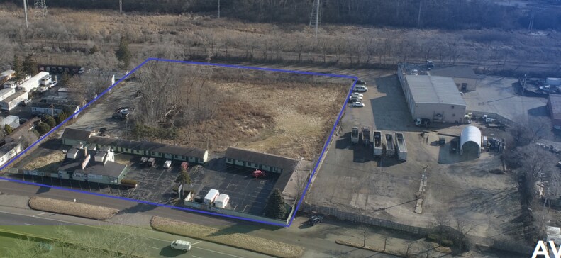 123 N Skokie Hwy, Lake Bluff, IL à vendre - Photo principale – Image 1 sur 4