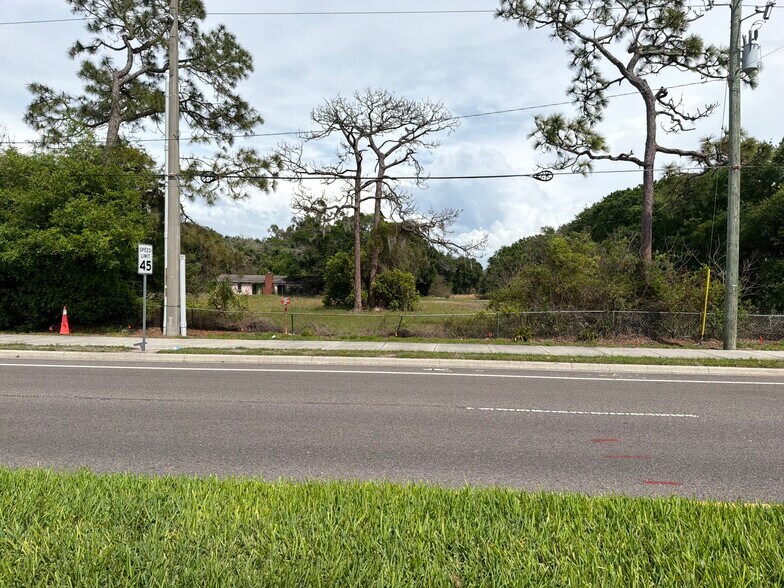 4075 Old Canoe Creek Rd, Saint Cloud, FL à louer - Photo de l’immeuble – Image 3 sur 7