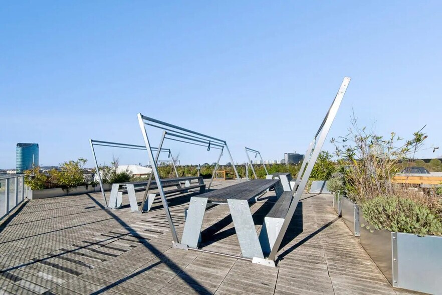 34-40 Rue Guynemer, Issy-les-Moulineaux à louer - Photo de l’immeuble – Image 3 sur 17