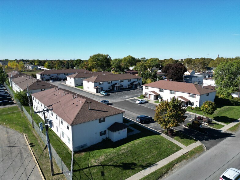 190 Manhattan Ave, Buffalo, NY à vendre - Photo de l’immeuble – Image 2 sur 29