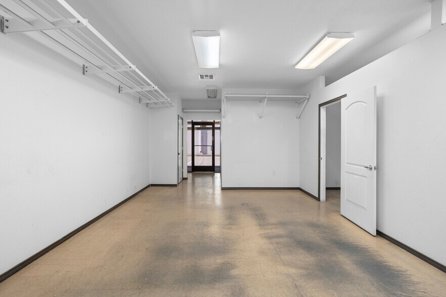 6715 Corporation Pky, Fort Worth, TX à louer - Photo de l’immeuble – Image 3 sur 8