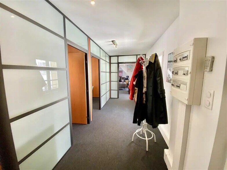 Bureau dans Sèvres à louer - Photo de l’immeuble – Image 3 sur 8
