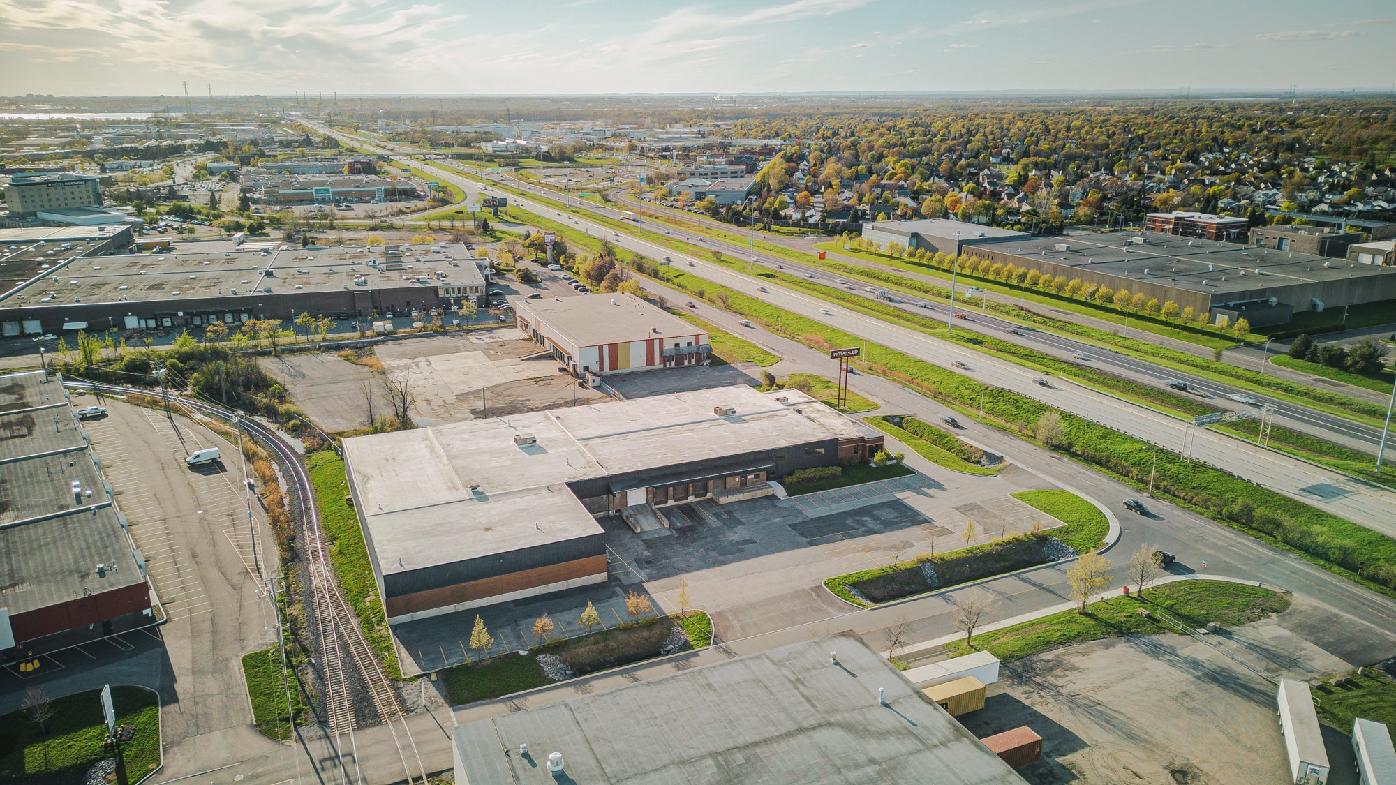 1280 Rue Nobel, Boucherville, QC à louer Photo intérieure– Image 1 sur 8