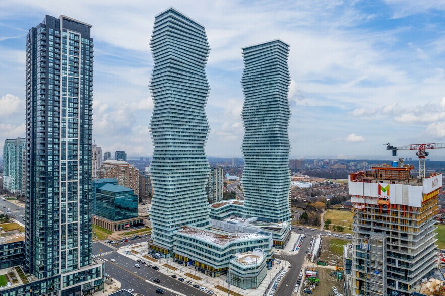 M City 1, Mississauga, ON à louer - Photo de l’immeuble – Image 3 sur 5