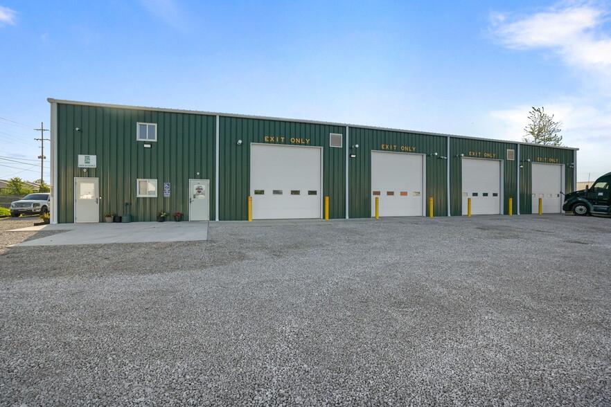 2025 Refugee Rd, Columbus, OH à louer - Photo de l’immeuble – Image 1 sur 17