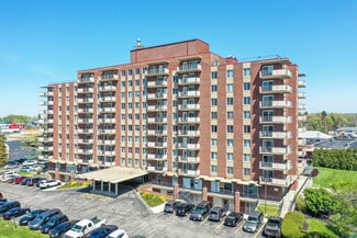 Plus de détails pour 2100 E High St, Springfield, OH - Bureau/Local commercial à louer