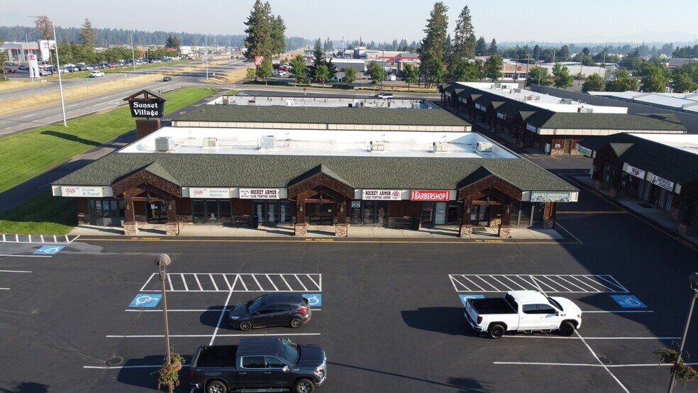 296 W Sunset Ave, Coeur d'Alene, ID à louer - Photo principale – Image 1 sur 7