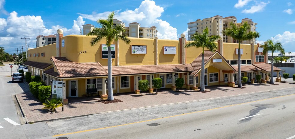 226-234 King St, Cocoa, FL à vendre - Photo principale – Image 1 sur 3