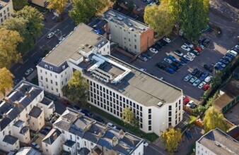 Wellington St, Cheltenham, GLS - VUE AÉRIENNE  vue de carte