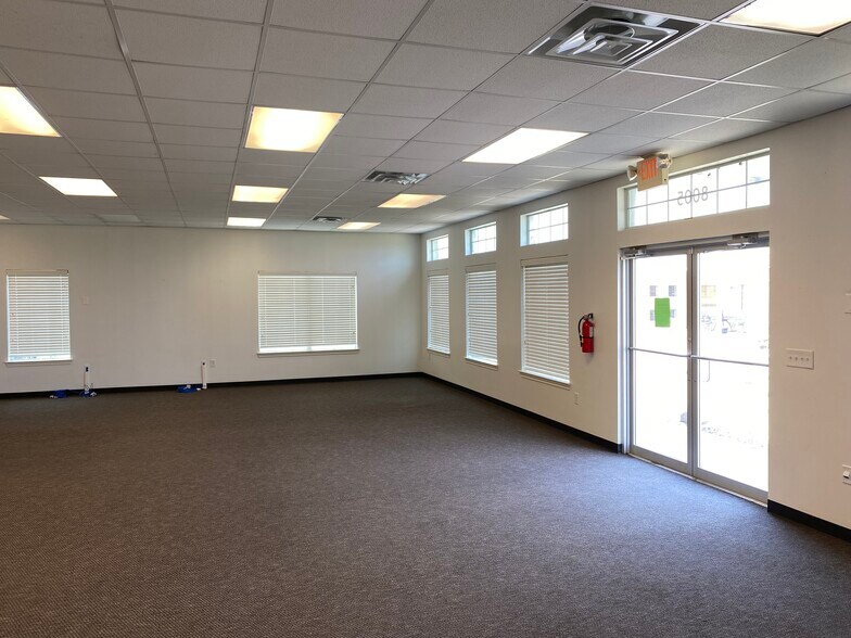 8005 Bagby Rd, Hewitt, TX à louer - Photo de l’immeuble – Image 3 sur 19