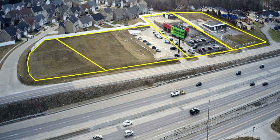 8116 Veterans Memorial Pky, Saint Peters, MO à vendre - Aérien – Image 1 sur 5