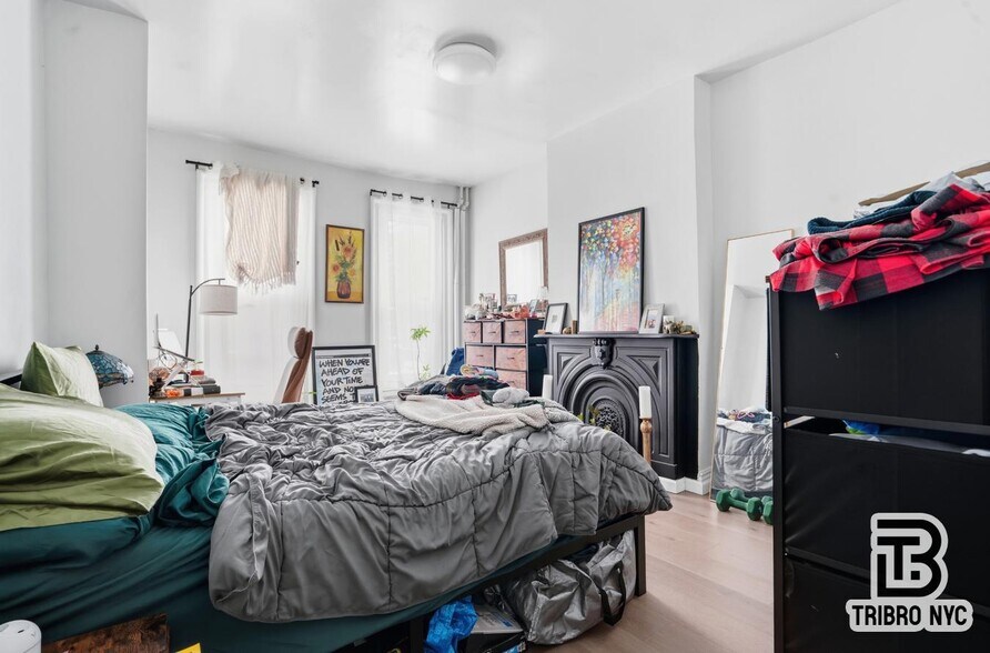 126 Hall St, Brooklyn, NY à vendre - Photo intérieure – Image 3 sur 23