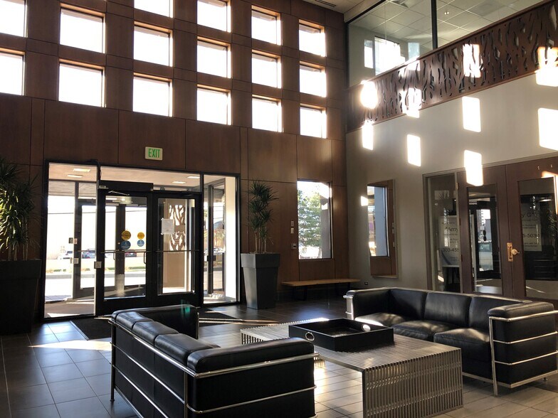 3801 E Florida Ave, Denver, CO à louer - Photo intérieure – Image 3 sur 16