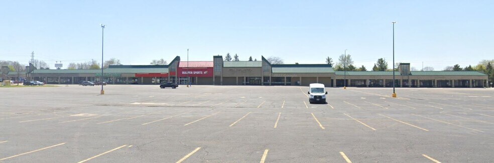 3701 Lapeer Rd, Flint, MI à louer - Photo de l’immeuble – Image 2 sur 5