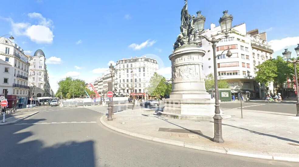 Local commercial dans Paris à louer - Photo de l’immeuble – Image 1 sur 6
