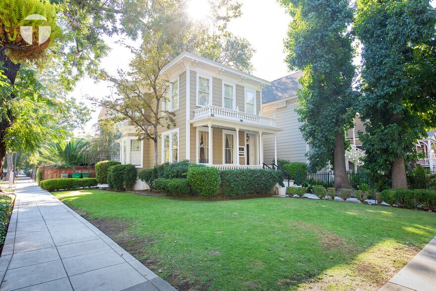 1730 Capitol Ave, Sacramento, CA à vendre - Photo de l’immeuble – Image 1 sur 20