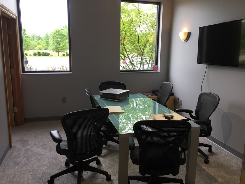 822 Kumho Dr, Fairlawn, OH à louer - Photo intérieure – Image 3 sur 15