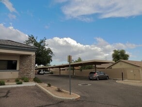 11327 W Bell Rd, Surprise, AZ à vendre Photo intérieure– Image 1 sur 4