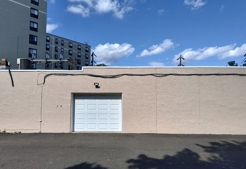 42 Penn St, Hatboro, PA à louer - Photo de l’immeuble – Image 2 sur 6