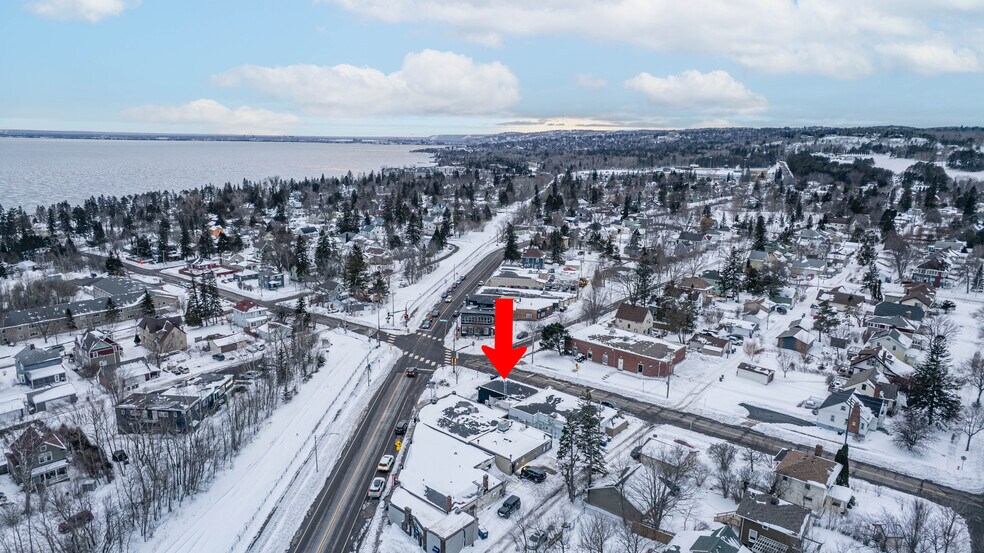 4501 E Superior St, Duluth, MN à vendre - Photo de l’immeuble – Image 3 sur 22