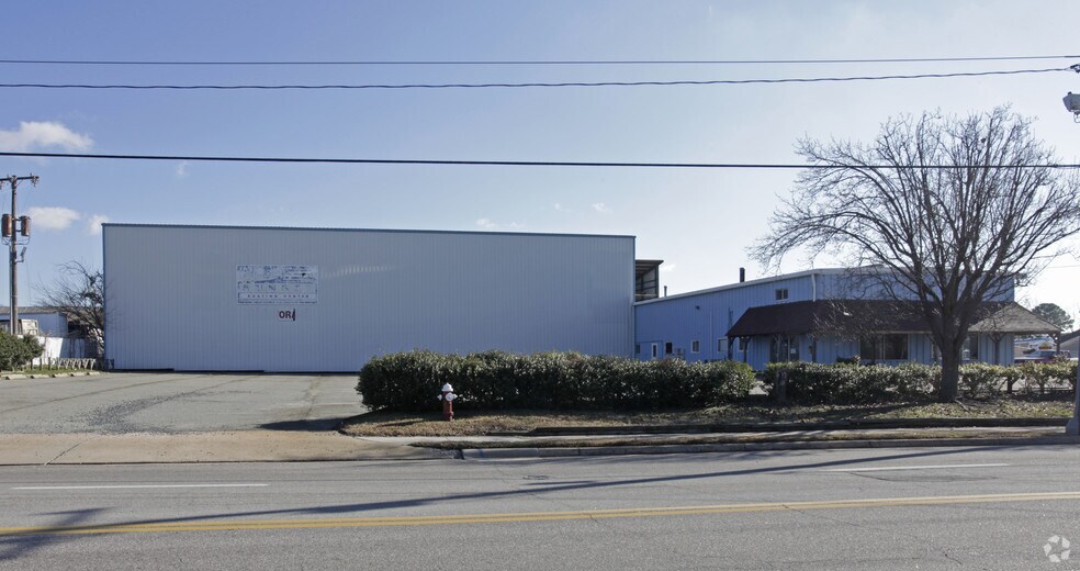 4330 Kecoughtan Rd, Hampton, VA à louer - Photo de l’immeuble – Image 2 sur 10