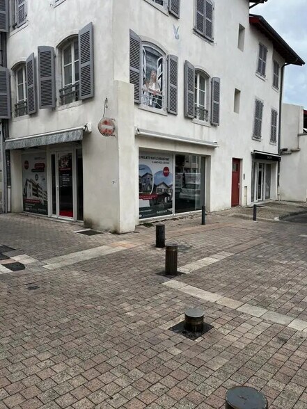 Local commercial dans Dax à louer - Photo de l’immeuble – Image 2 sur 2