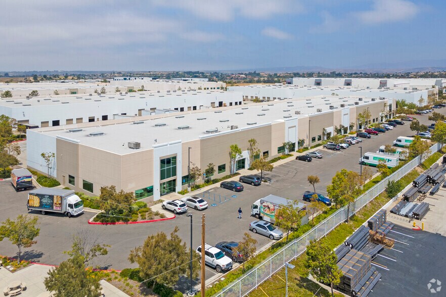 3801 Ocean Ranch Blvd, Oceanside, CA à louer - Photo de l’immeuble – Image 3 sur 5