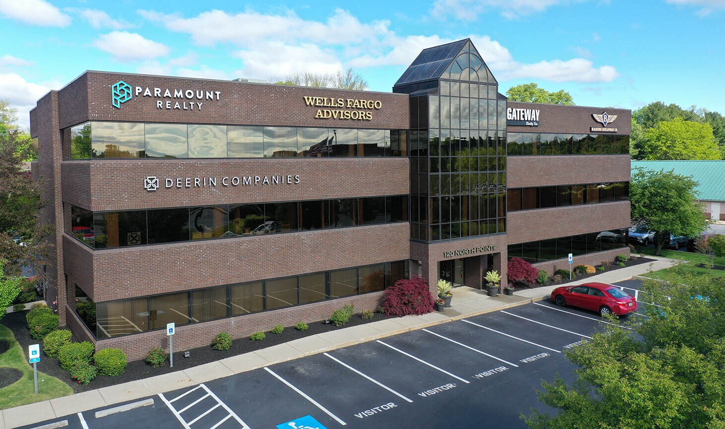 120 N Pointe Blvd, Lancaster, PA à louer Photo de l’immeuble– Image 1 sur 8