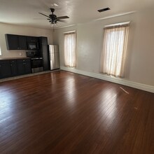 232 S Buchanan St, Edwardsville, IL à louer Photo intérieure– Image 1 sur 9