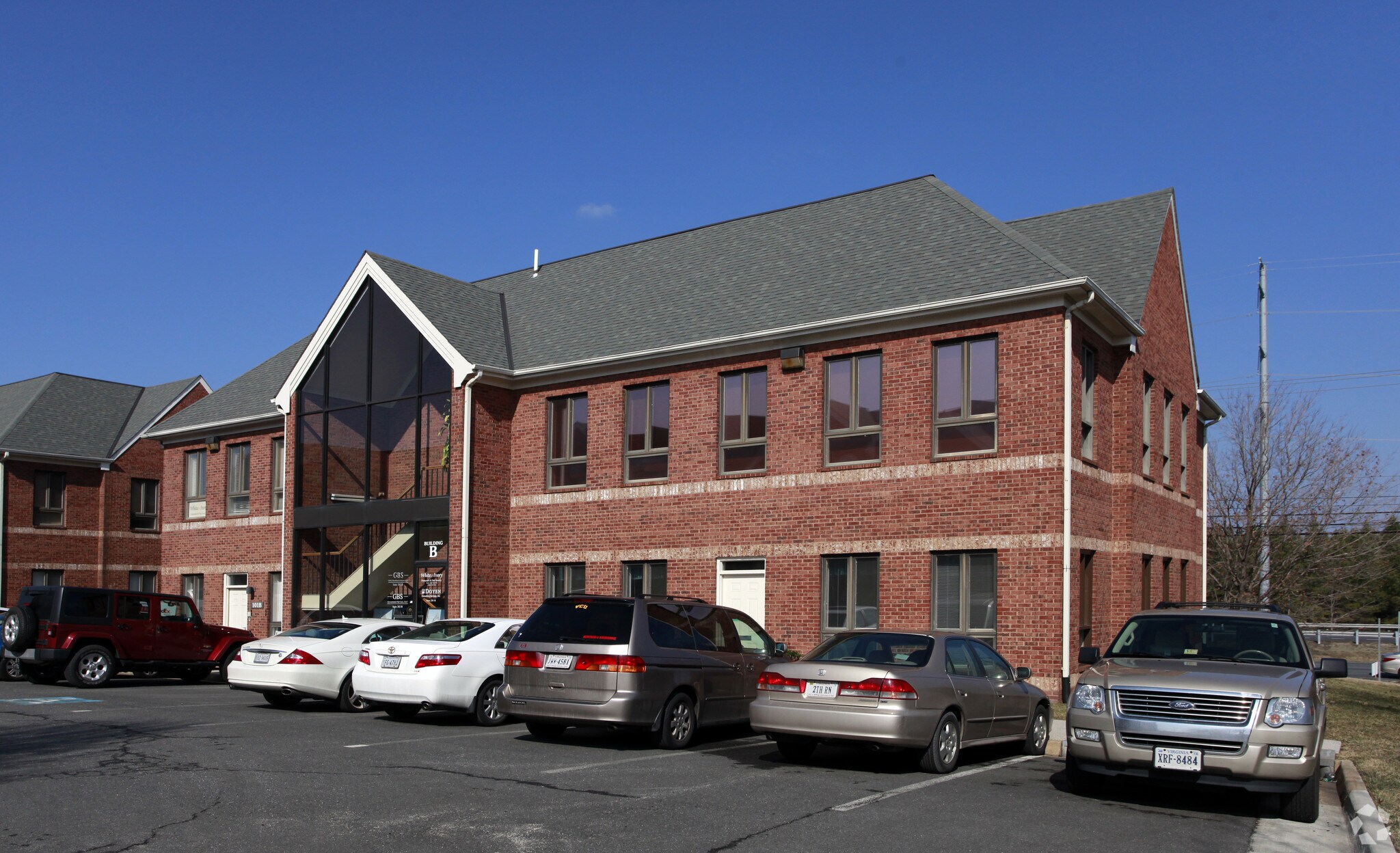 2 Cardinal Park Dr, Leesburg, VA à vendre Photo de l’immeuble– Image 1 sur 13