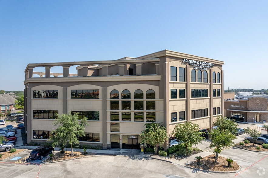 9307 Broadway St, Pearland, TX à vendre - Photo de l’immeuble – Image 2 sur 7