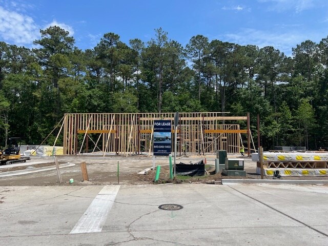 8241 Pinellas Dr, Bluffton, SC à louer - Photo de la construction – Image 3 sur 9