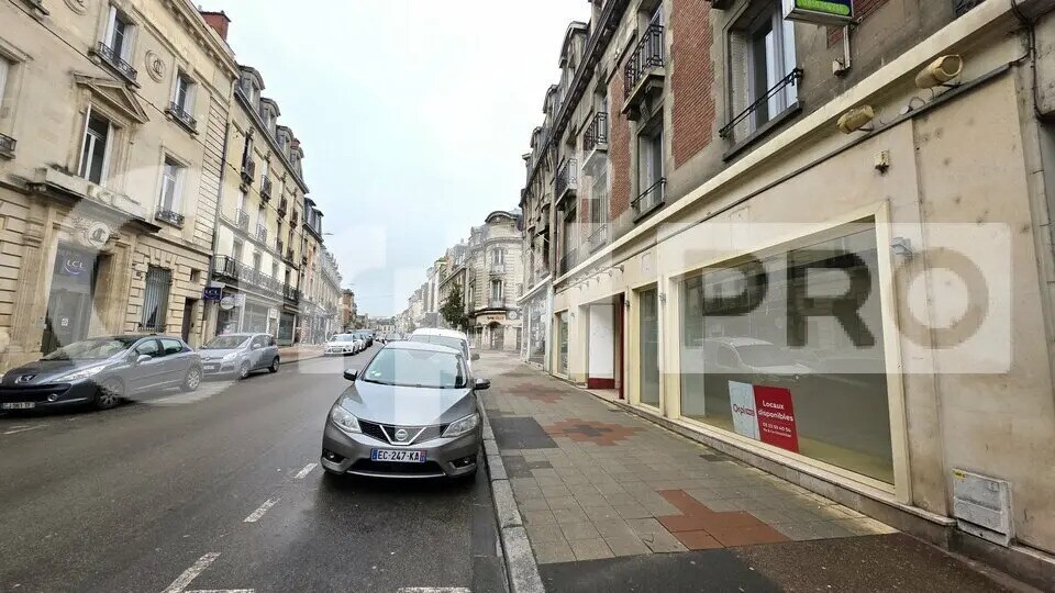 Local commercial dans Soissons à louer Photo de l’immeuble– Image 1 sur 10