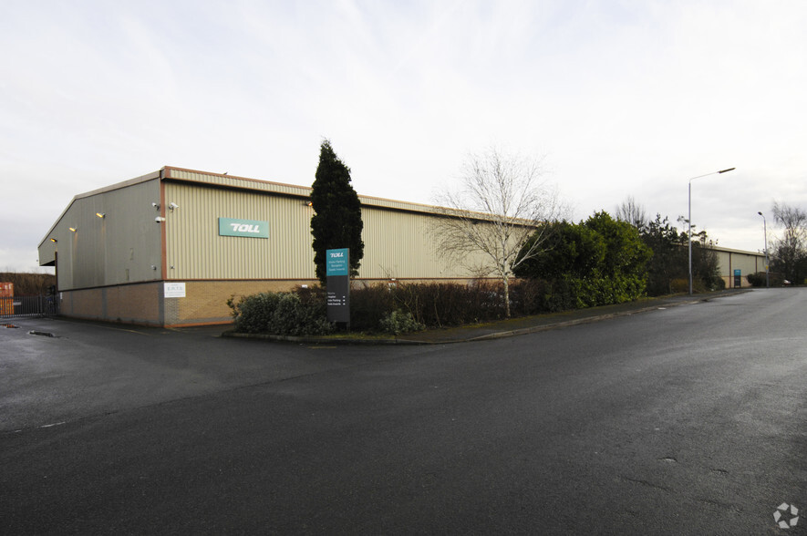 1 Daniels Way, Hucknall à louer - Photo de l’immeuble – Image 2 sur 3