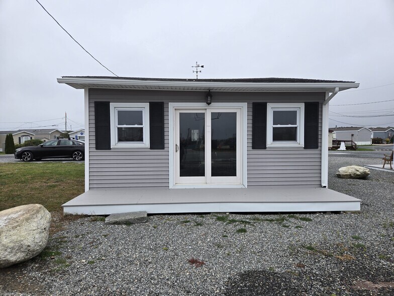 697 Succotash Rd, South Kingstown, RI à louer - Photo principale – Image 1 sur 1