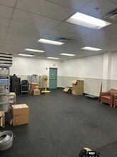 3633 Avocado Blvd, La Mesa, CA à louer Photo intérieure– Image 2 sur 2