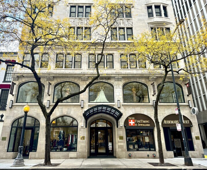 70 E Walton St, Chicago, IL à louer - Photo de l’immeuble – Image 3 sur 3