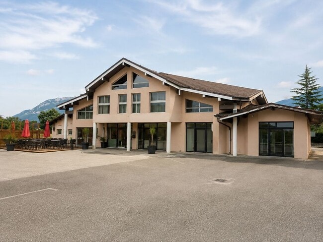 Plus de détails pour Local commercial à vendre