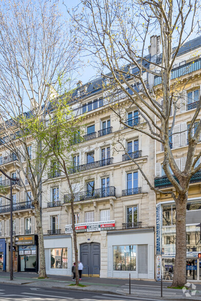 85 Boulevard De Strasbourg, Paris à louer - Photo de l’immeuble – Image 2 sur 2