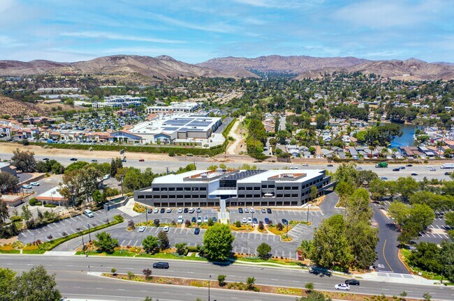 Plus de détails pour 30851 Agoura Rd, Agoura Hills, CA - Bureau à vendre