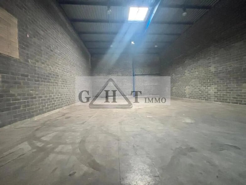 Bureau dans Gennevilliers à louer - Photo intérieure – Image 1 sur 9